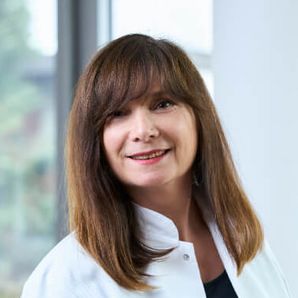 Dr. med. univ. Freja Tomandl