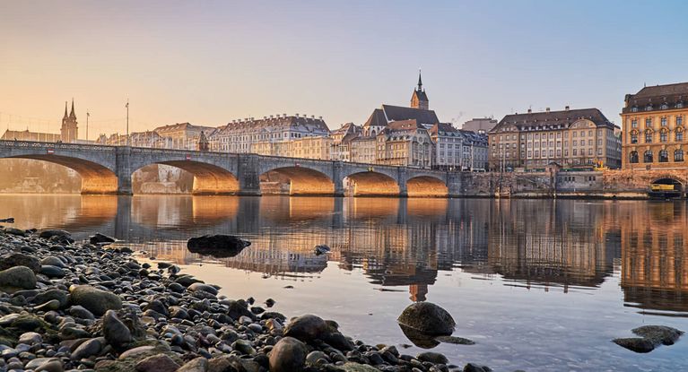 Morgenstimmung am Rhein in Basel